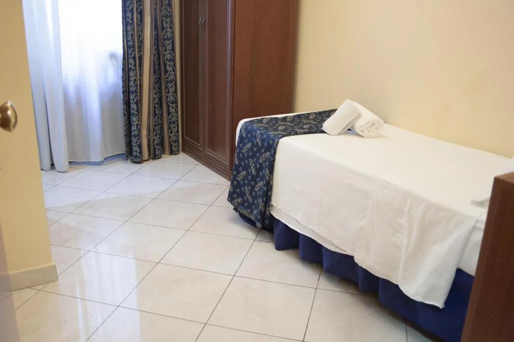 Room, Caroline Suite, Rome