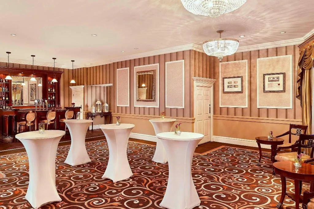 Conferences, The College Green Hotel Dublin, Autograph, Dublin