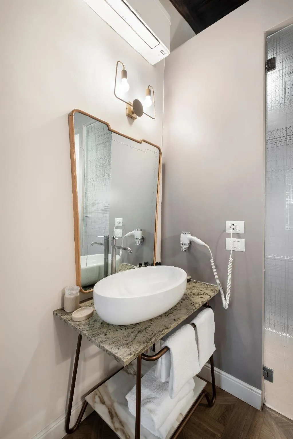 DOUBLE SUPERIOR Room, 59 Steps Trevi, Rome