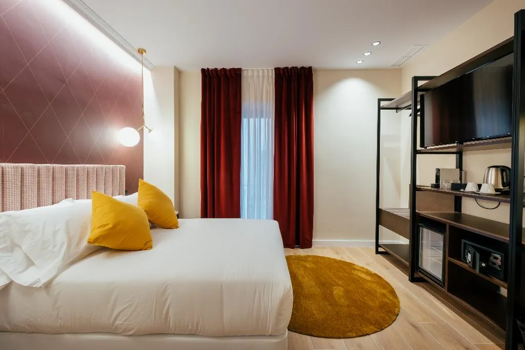 DOUBLE SINGLE USE SUPERIOR Room, Cetina Sevilla, Seville