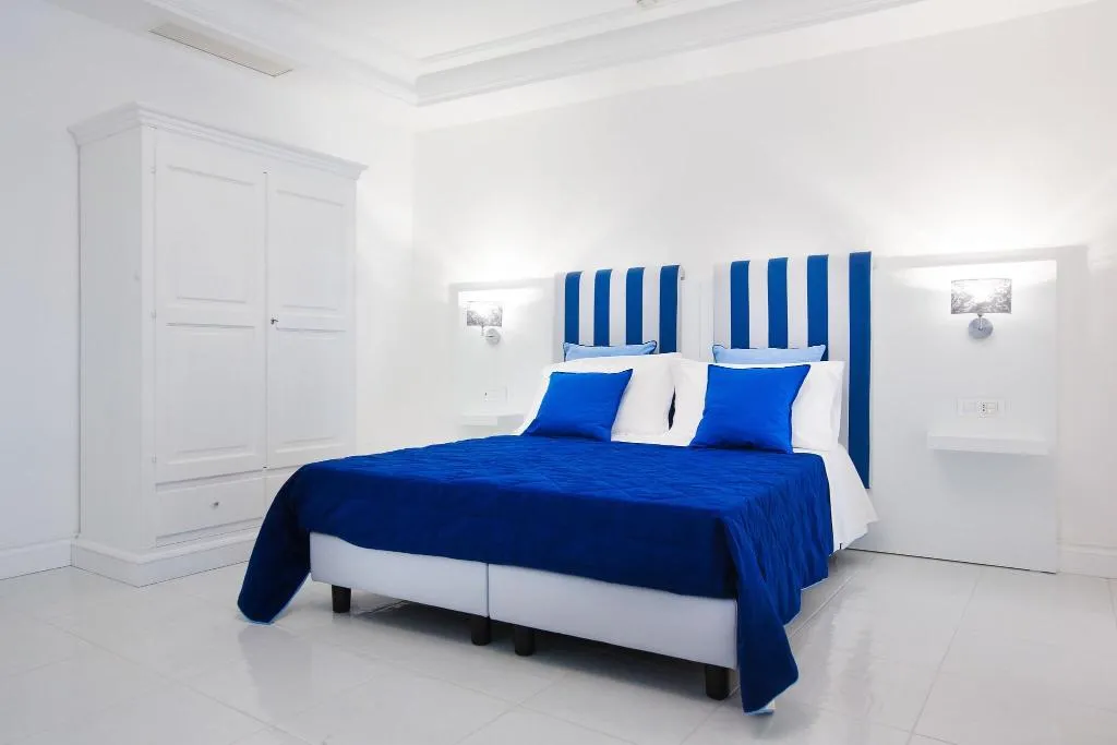 DOUBLE SUPERIOR WITH DOUBLE BED Room, Palazzo Murrano, Naples