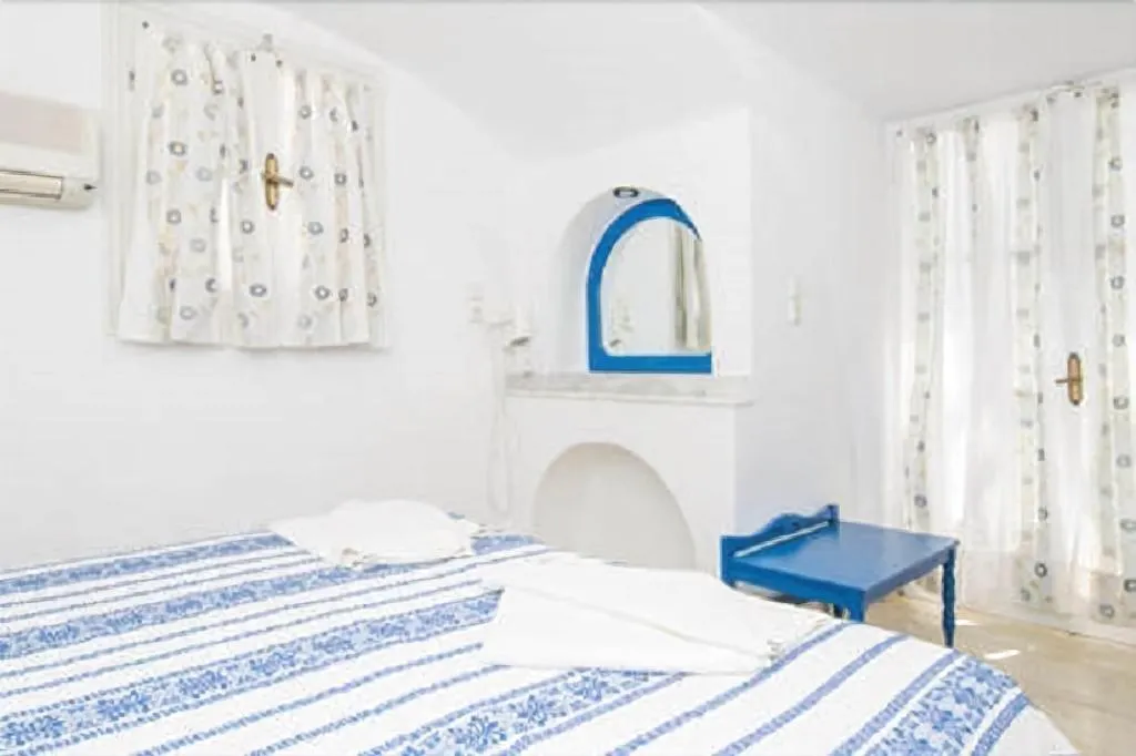 Room, Dioskouri Art Villas, Santorini
