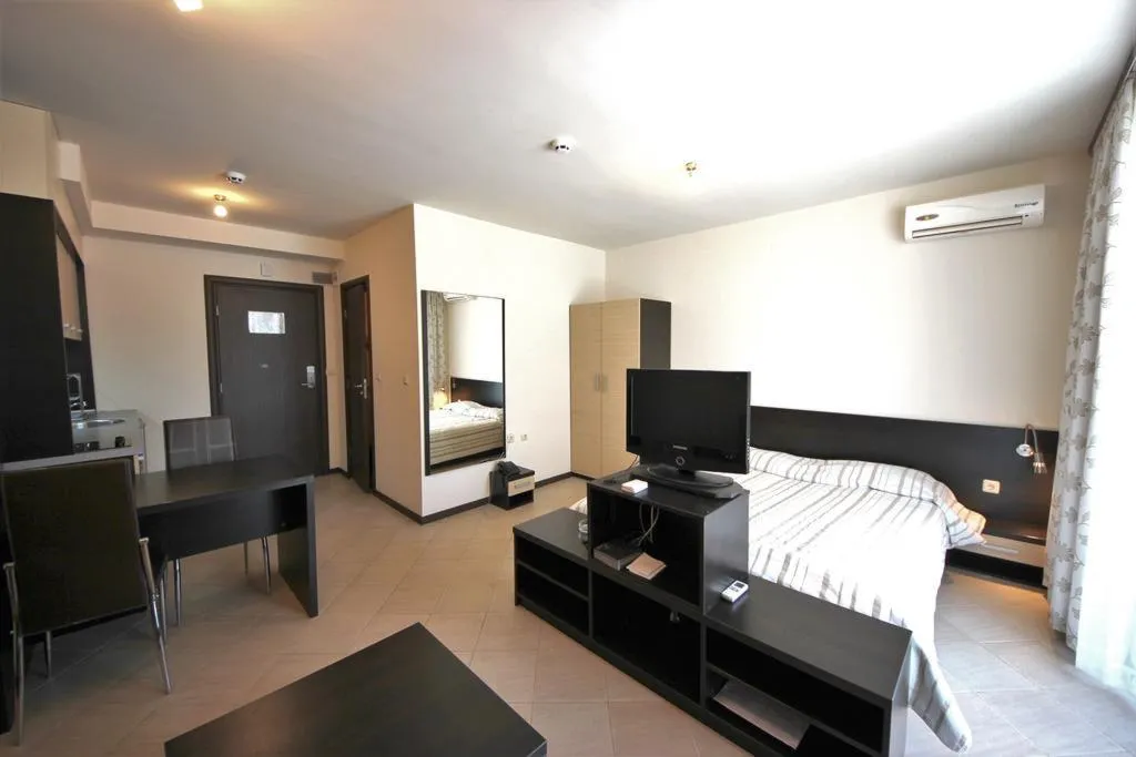 STUDIO ECONOMY Room, Menada Tarsis Apartments, Bourgas