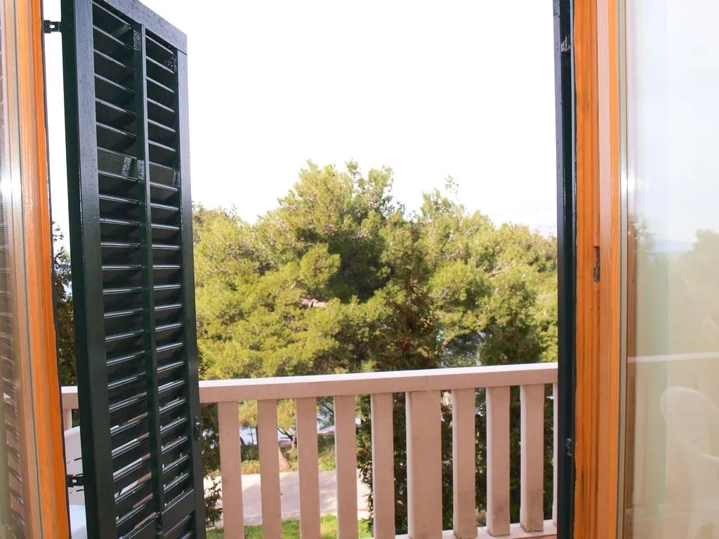 APARTMENT CAPACITY 4 TWO BEDROOMS Room, Santic, Split
