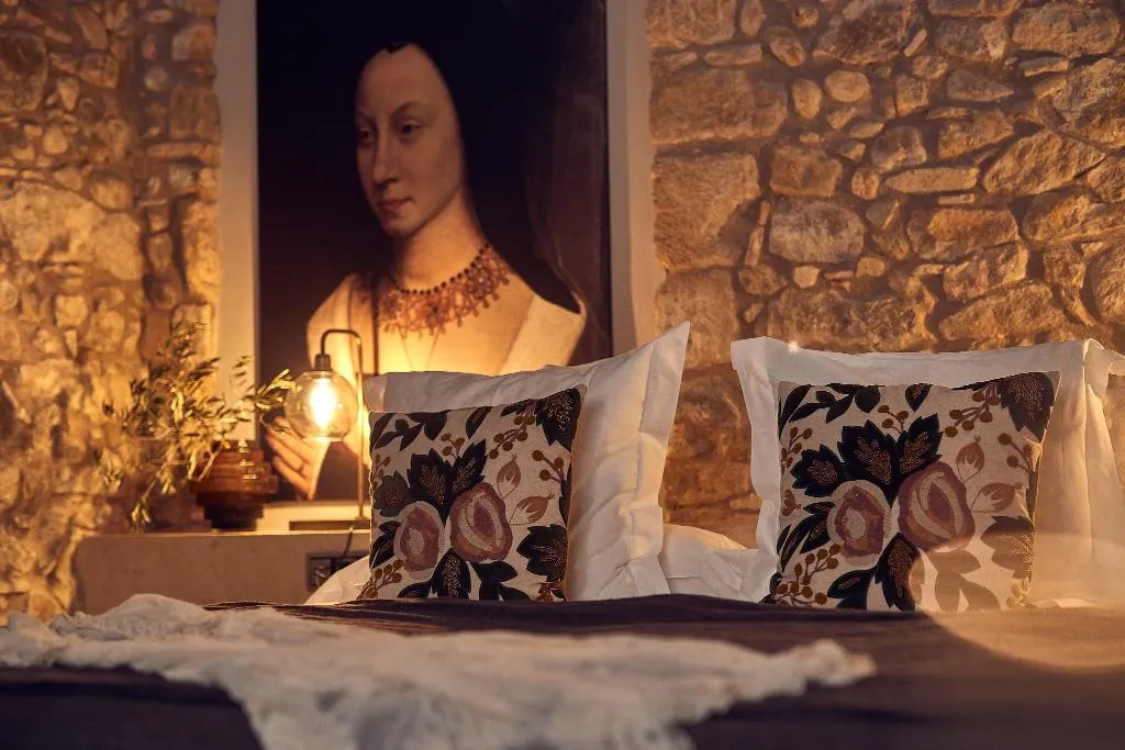 Double or Twin SUPERIOR Room, Hotel Castell D'Emporda, Barcelona