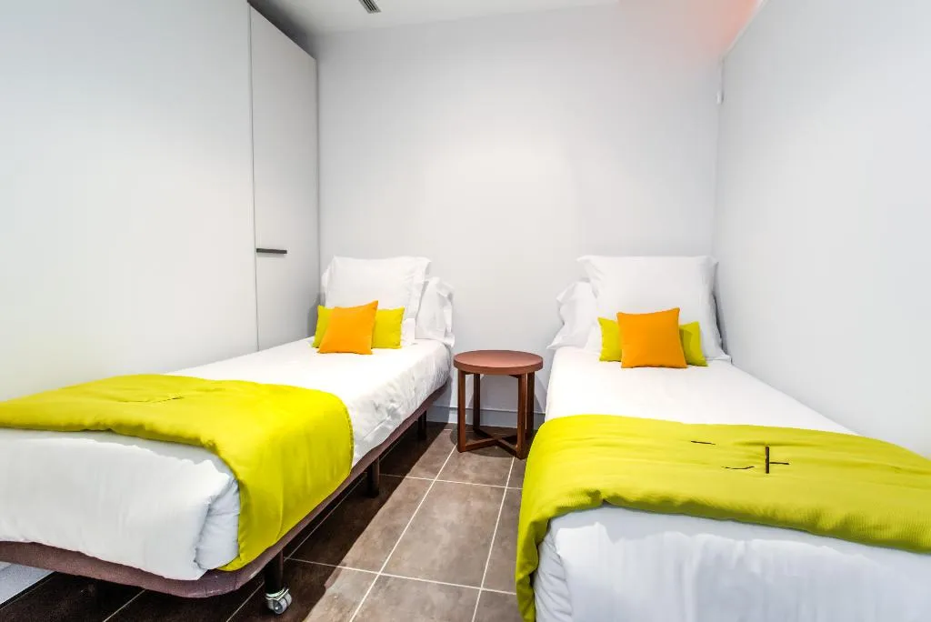 APARTMENT DUPLEX Room, Cosmo Apartments Sants, Barcelona