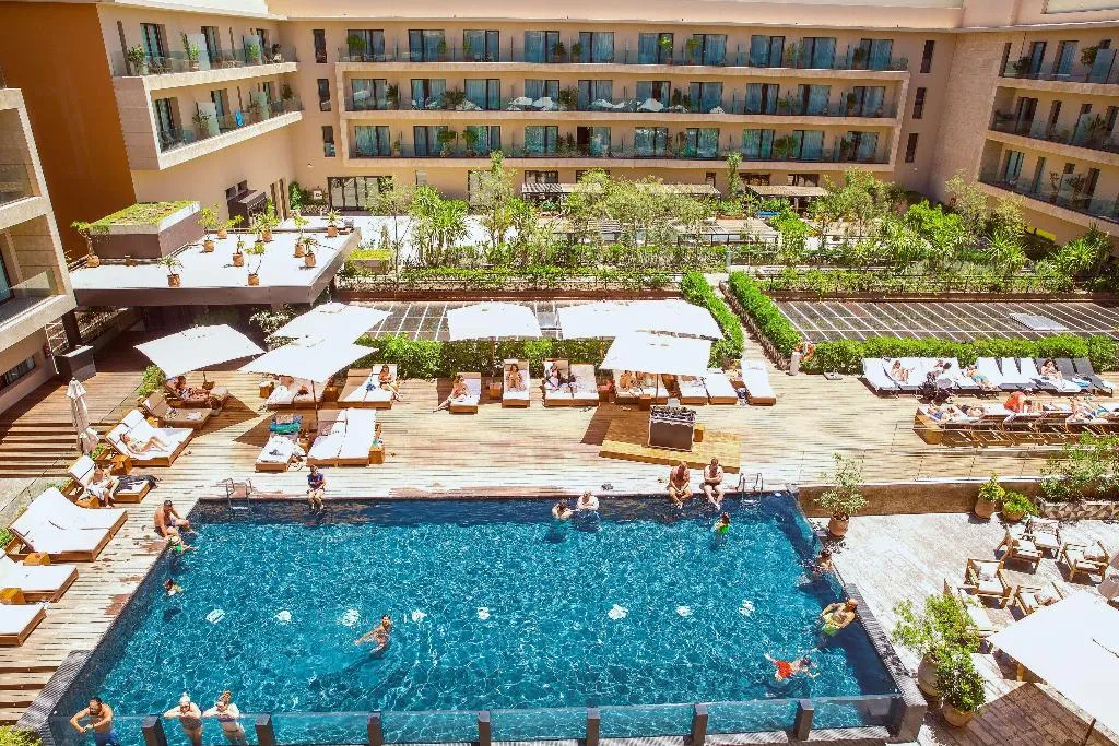 Pool, Radisson Blu Hotel Marrakech Carré Eden, Marrakech