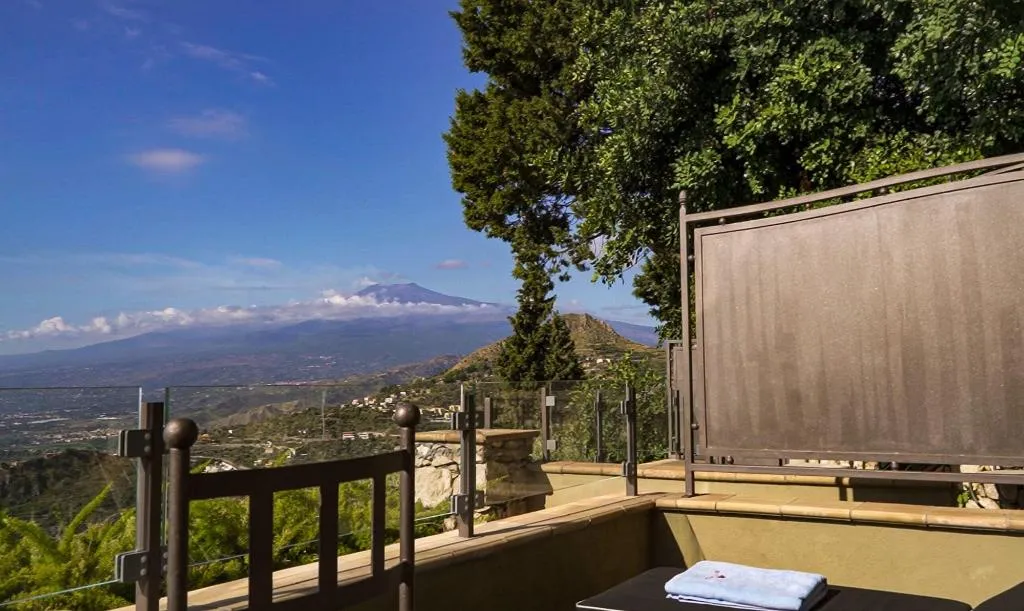 Room, Villa Ducale, Taormina