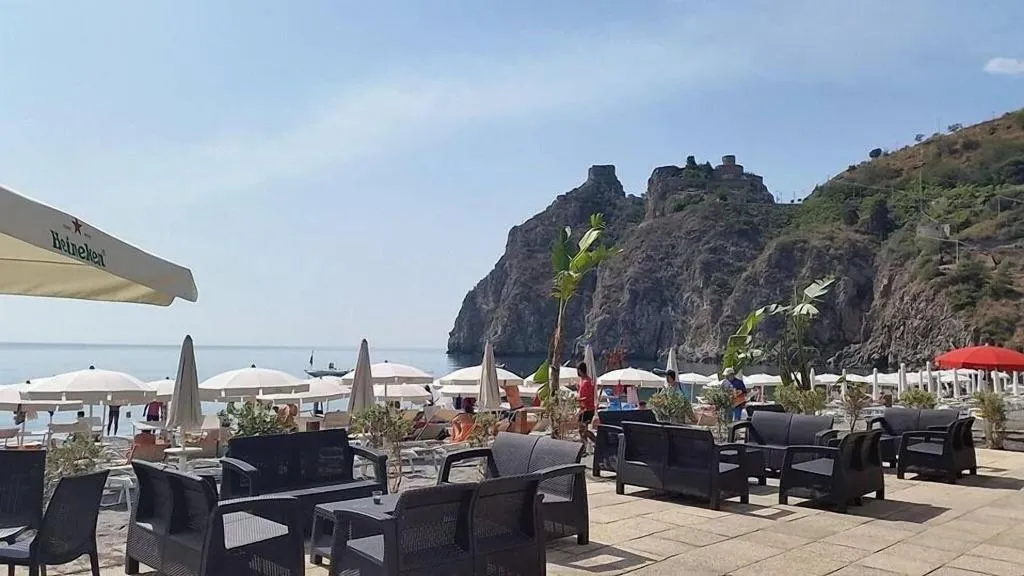 Beach, Elihotel, Catania