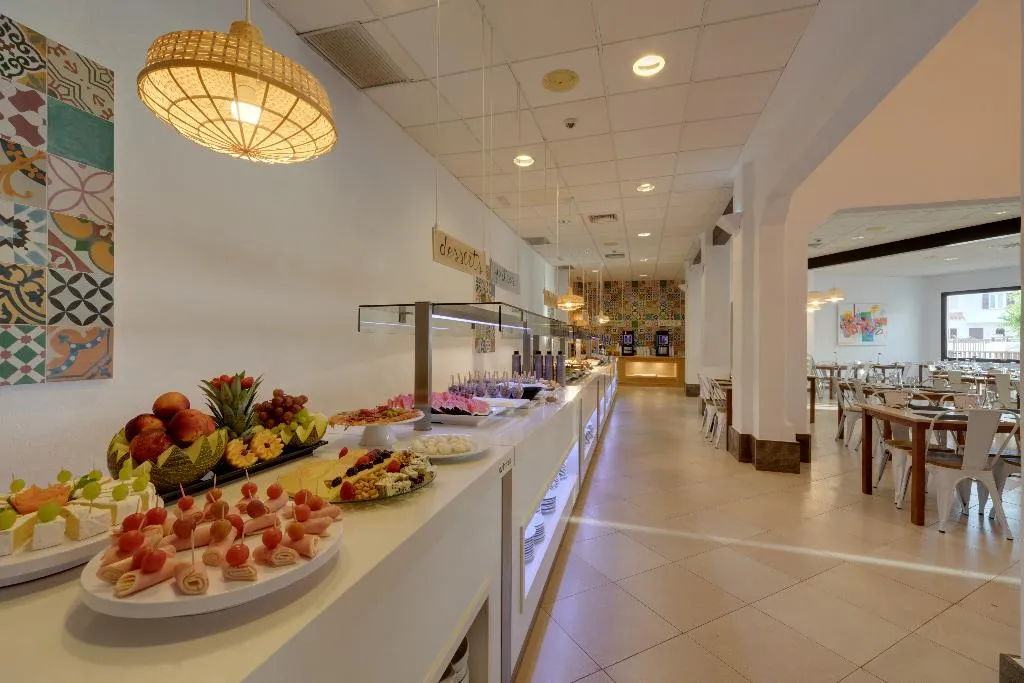 Restaurant, Comitas Tramontana Park, Menorca