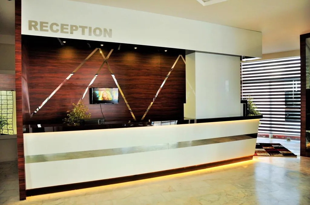 Lobby, Seren Sari, Dalaman