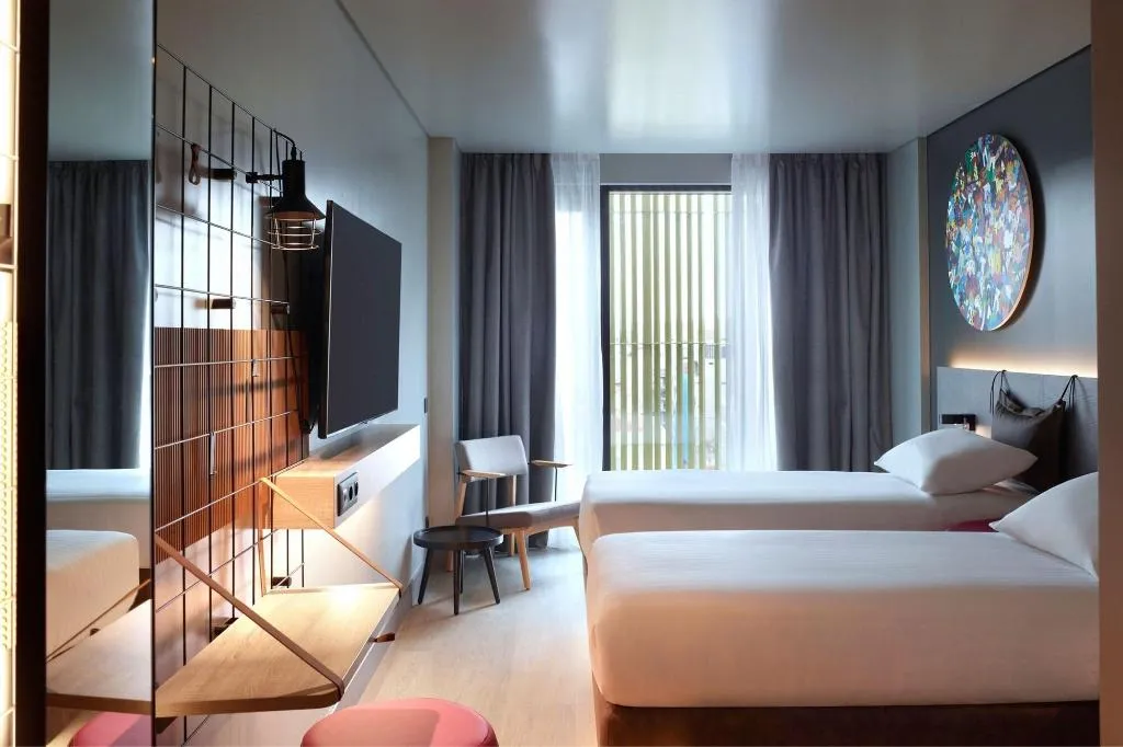 Room, Moxy Athens City, Athens