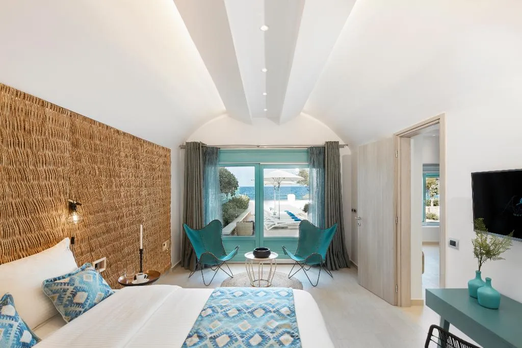 Room, Almyriki Beach Villa, Santorini