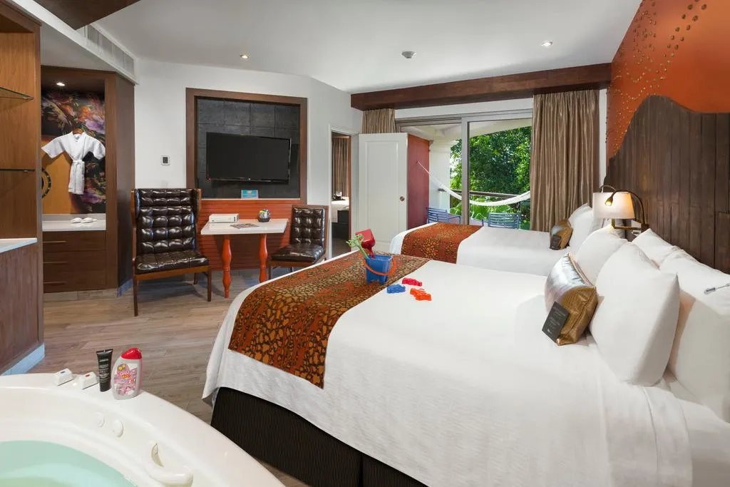 FAMILY ROOM DELUXE TWO BEDROOM Room, Hard Rock Hotel Riviera Maya All Inclusive, Cancun Area
