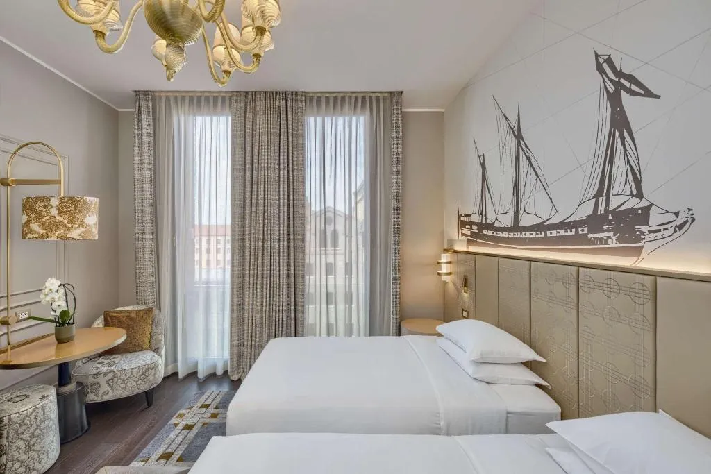 Room, Hilton Molino Stucky Venice, Venice