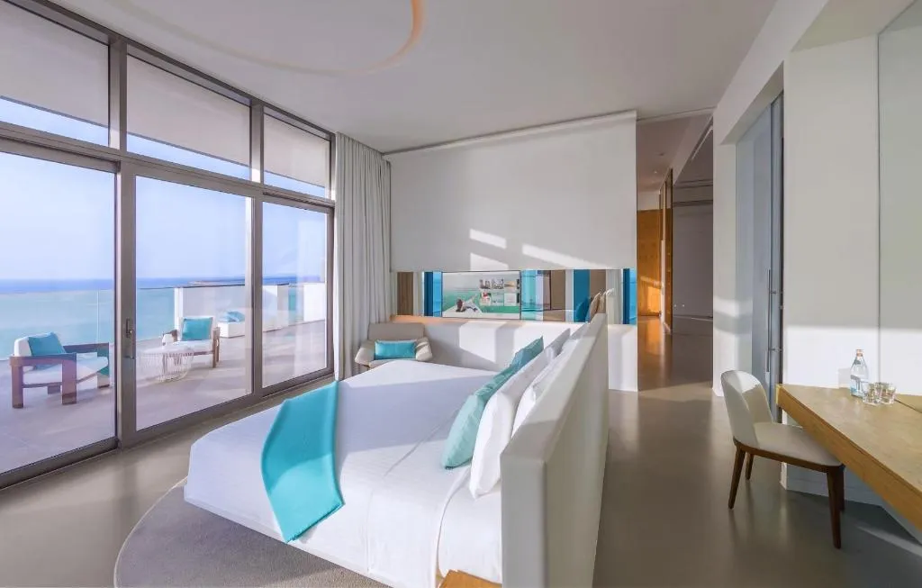 SUITE SEA VIEW Room, Nikki Beach Resort & Spa Dubai, Dubai