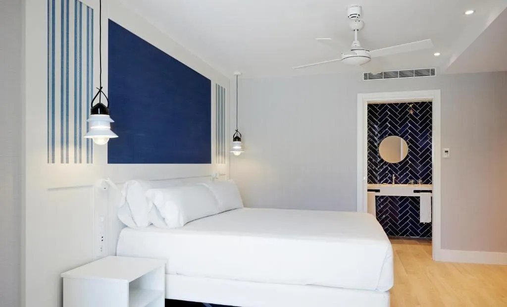 DOUBLE SINGLE USE PREMIUM Room, Catalonia Mirador des Port, Menorca