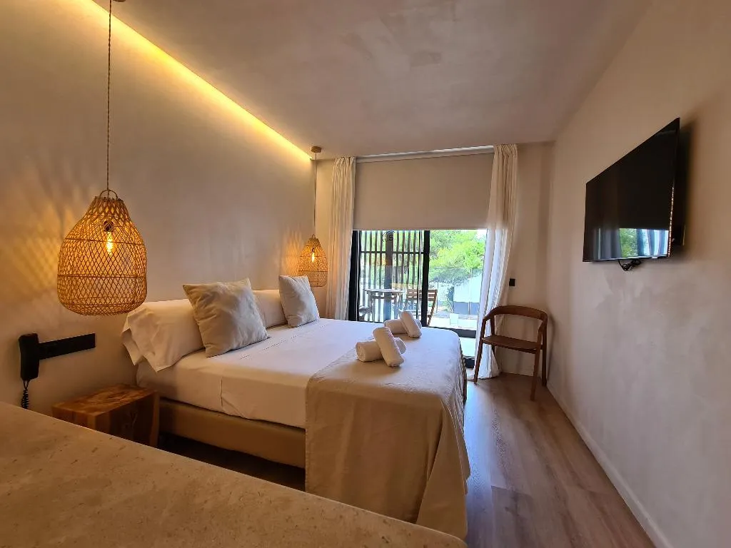 Double or Twin STANDARD Room, S´Estancia Suites, Menorca