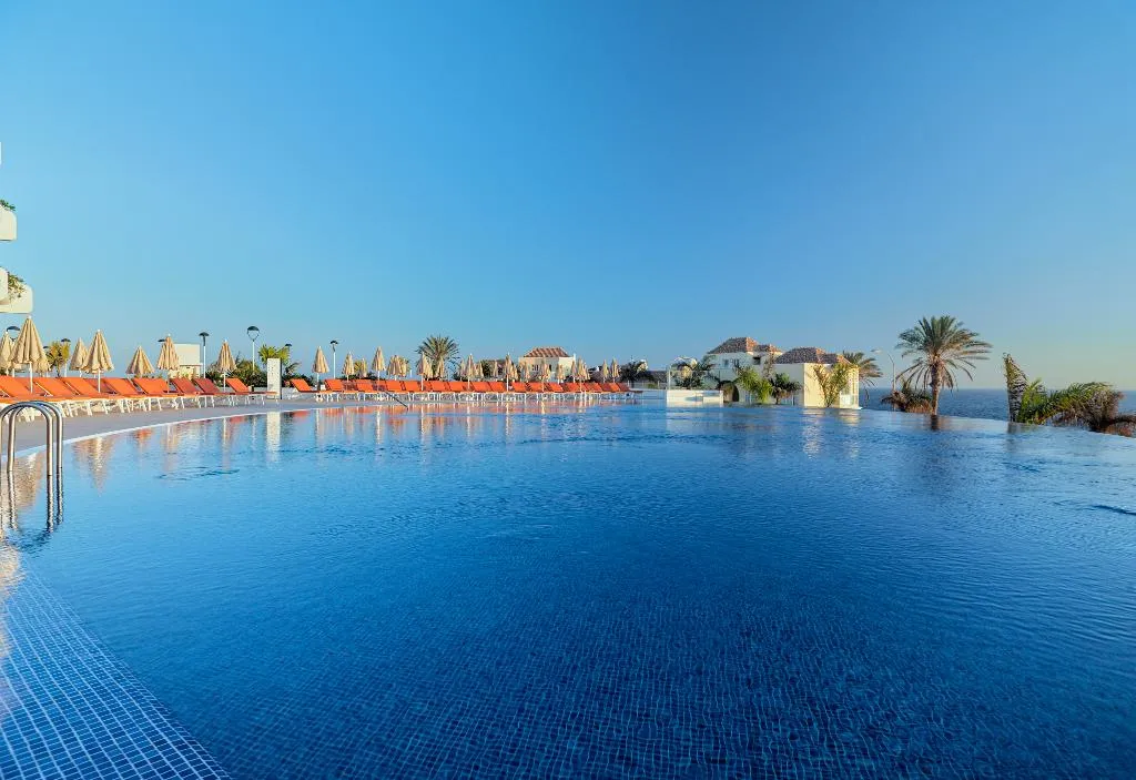 Pool, H10 Atlantic Sunset Horizons Collection, Tenerife