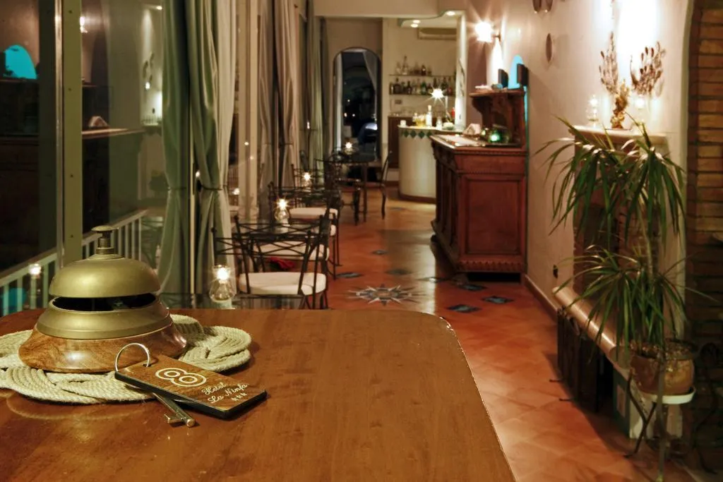 Lobby, Hotel La Ninfa, Naples
