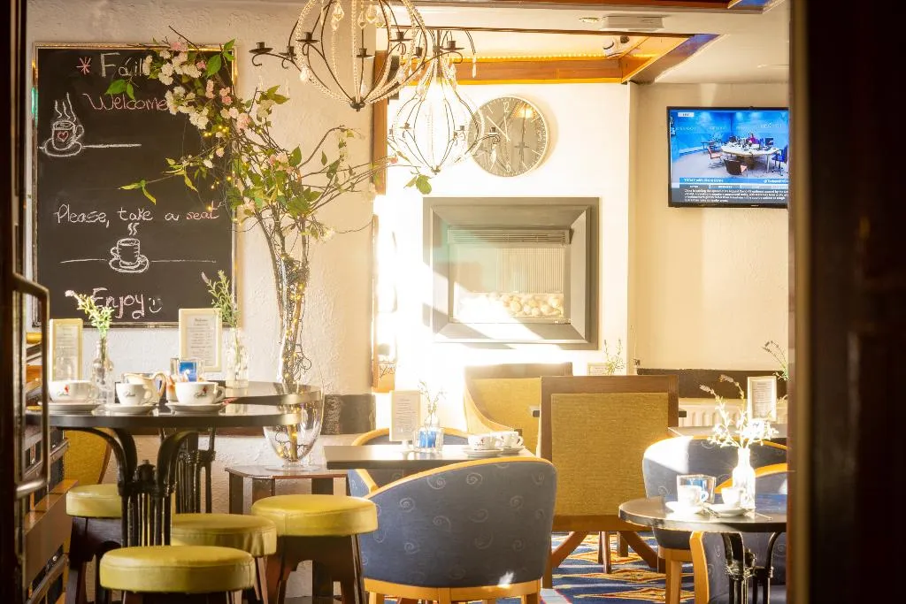 Bar, Ashley Hotel, Cork