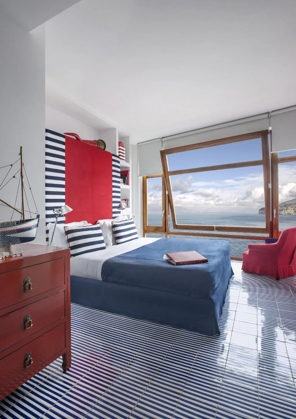 DOUBLE CLASSIC SEA VIEW Room, Maison La Minervetta, Naples