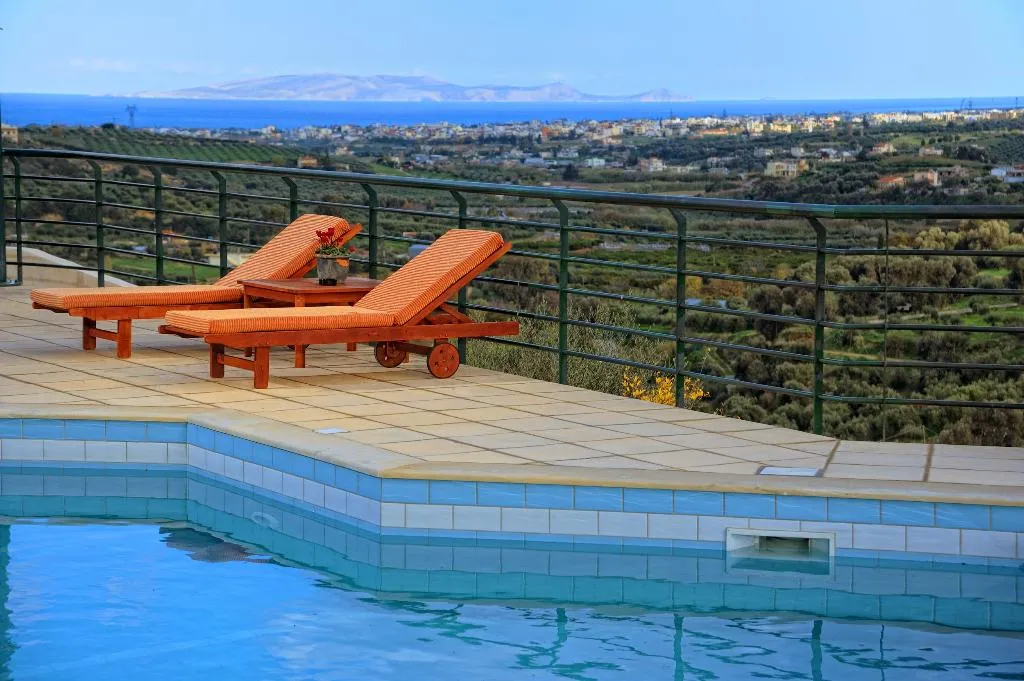 Pool, Estate Kares, Crete