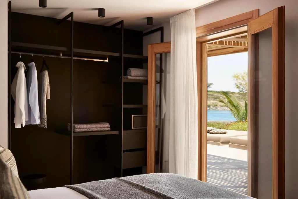 VILLA WITH PRIVATE POOL Room, Minos Beach Art Hotel, a Member of Design Hotels, Crete