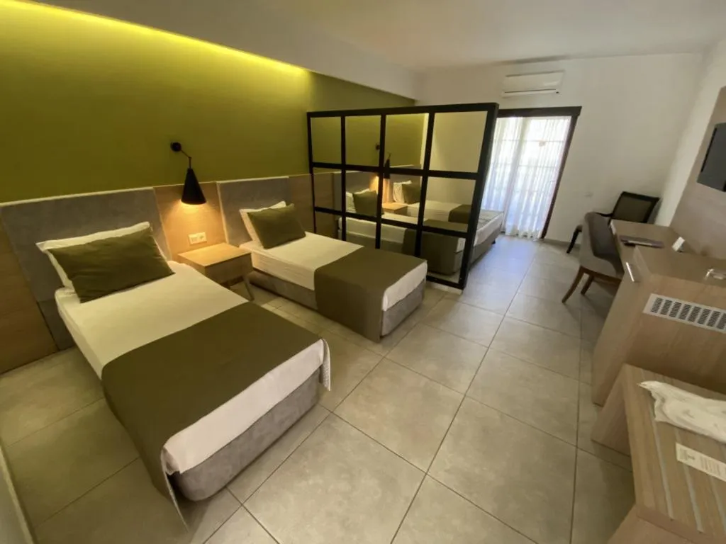 FAMILY ROOM CLUB Room, Queens Park Goynuk, Antalya