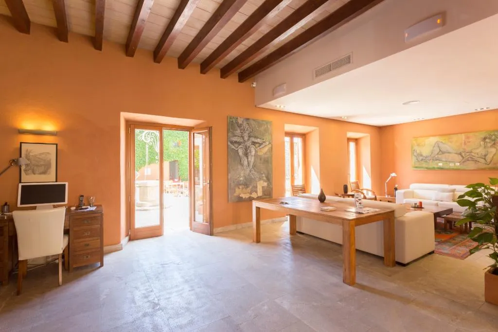 Lobby, Ca n Beia, Majorca