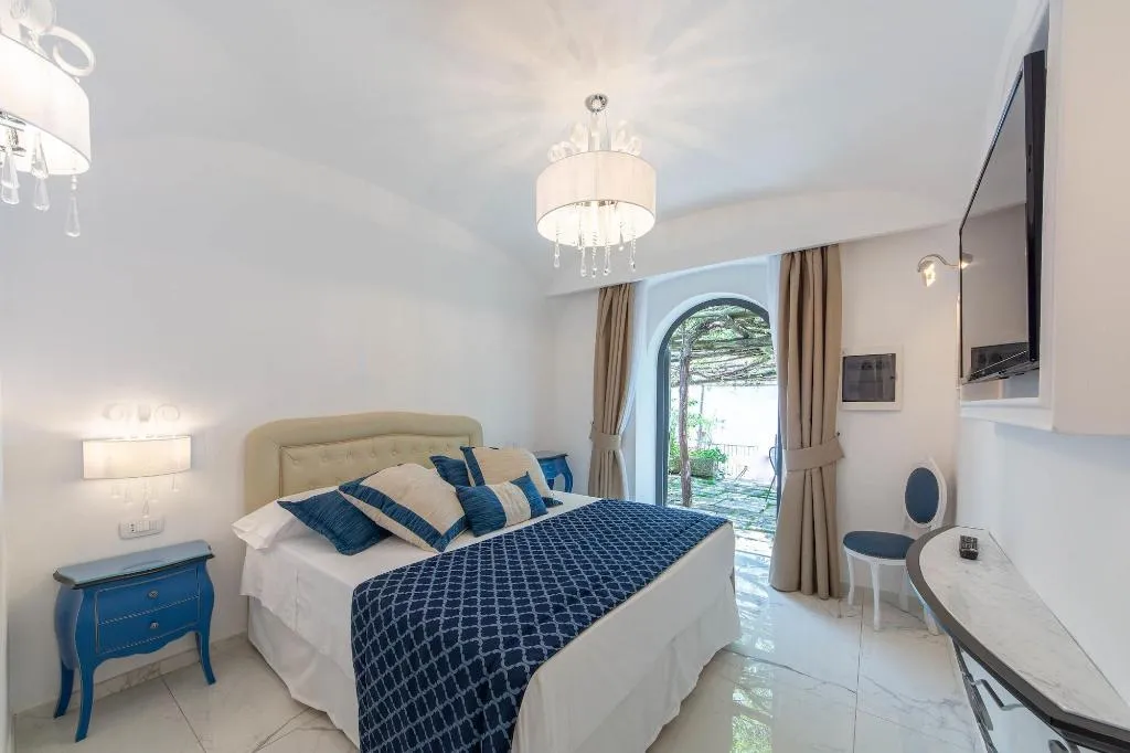 Room, Villa Amore, Naples
