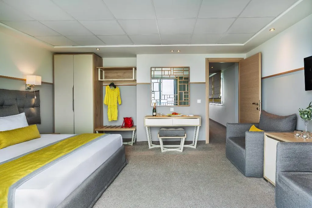 JUNIOR SUITE SEA VIEW Room, Kriopigi Hotel, Halkidiki