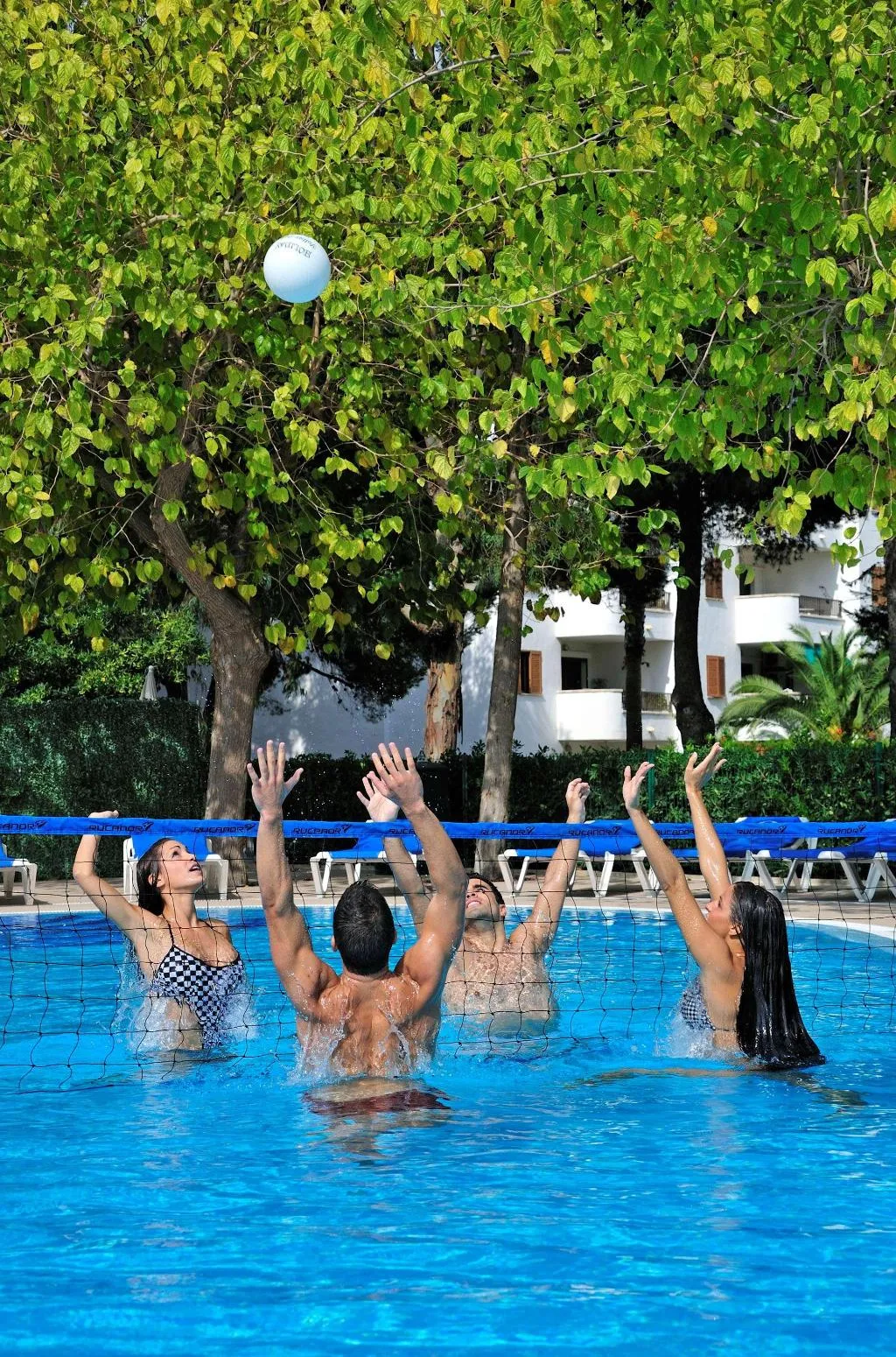 Sports and Entertainment, Sol Palmanova-Mirlos Tordos, Majorca