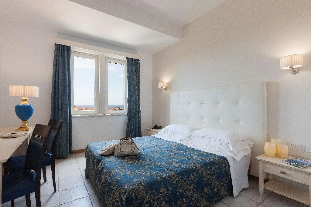 DOUBLE SUPERIOR Room, Hotel Catalunya, Alghero