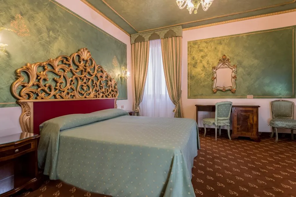 TRIPLE SUPERIOR Room, Giorgione Hotel, Venice