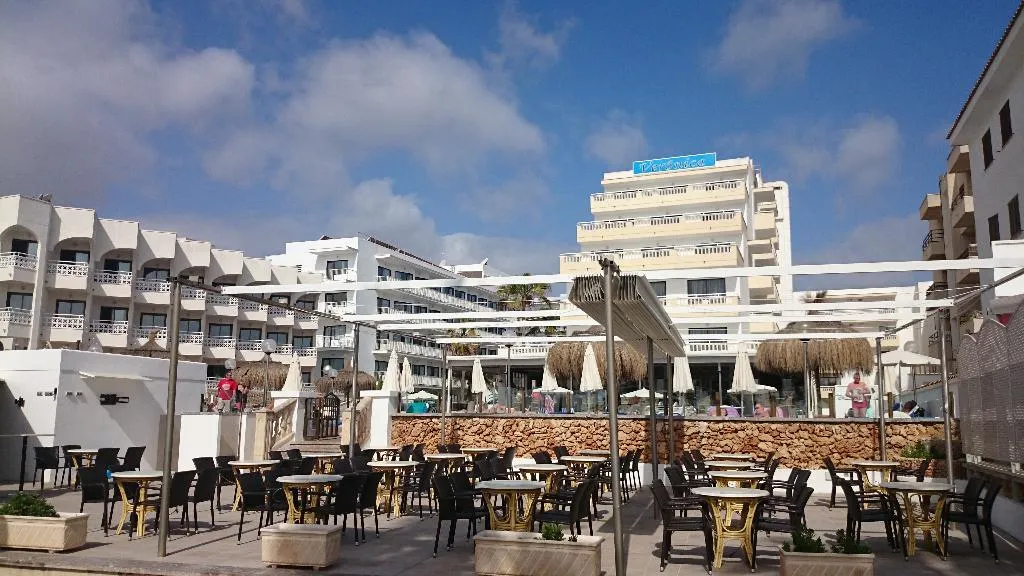 Terrace, R2 Veronica, Majorca
