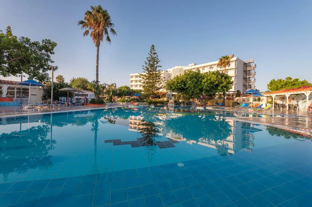 Pool, Atlantis, Kos