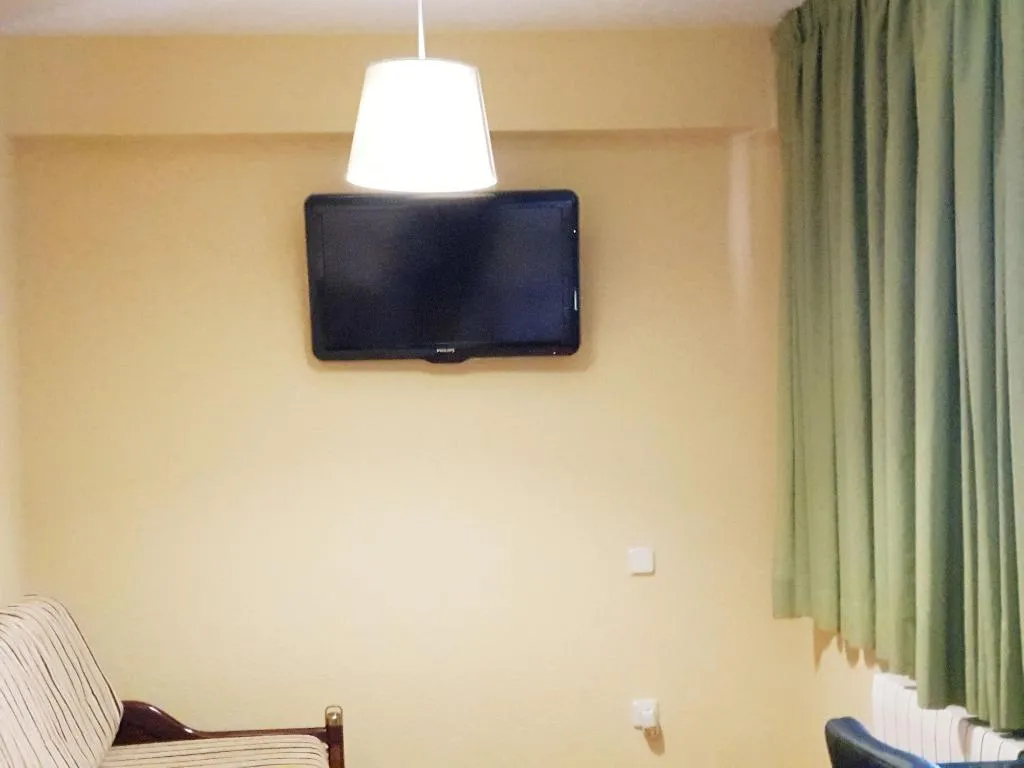 Room, Hostal Puerta Bonita, Madrid