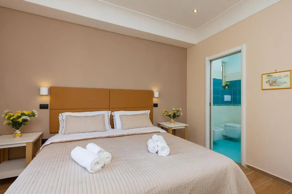 Room, B&B Giacomino, Naples