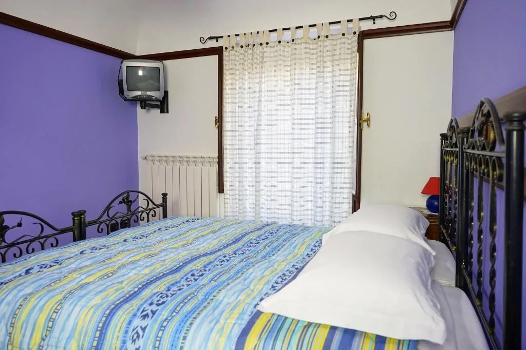 Room, B&B Abies, Palermo