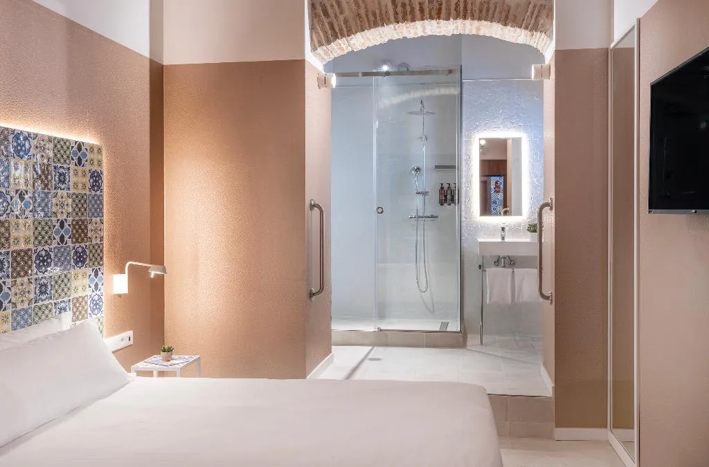 Double or Twin PREMIUM Room, Axel Hotel Valencia - Adults Only, Valencia