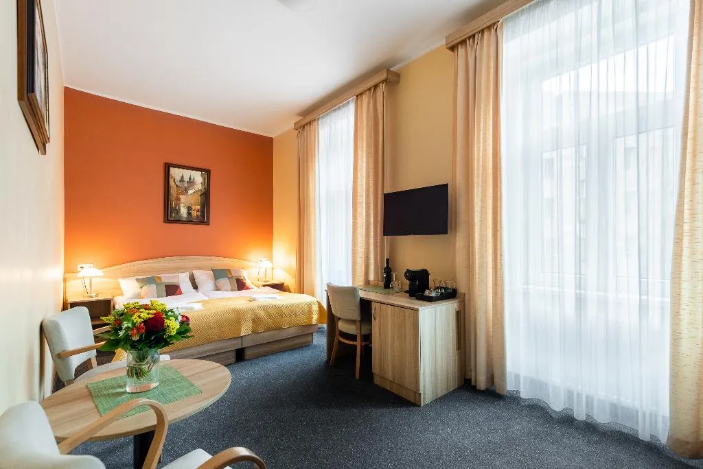 Double or Twin DELUXE Room, Hotel Libero, Prague