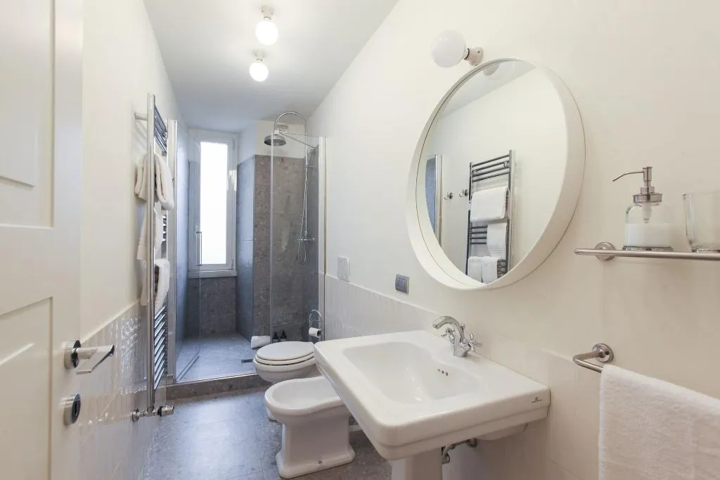 Room, Cà Bèla - Vitruvio, Milan