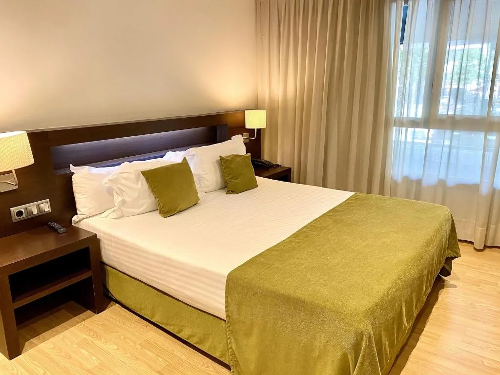 DOUBLE DELUXE Room, Hotel Concordia Barcelona, Barcelona