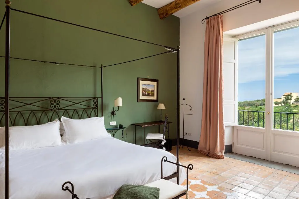 FAMILY ROOM STANDARD Room, Relais Regina Giovanna, Naples