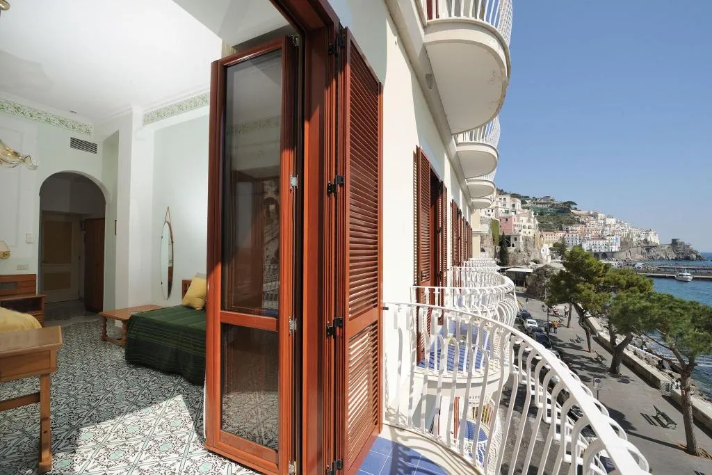 Double or Twin SUPERIOR OCEAN VIEW Room, La Bussola, Naples