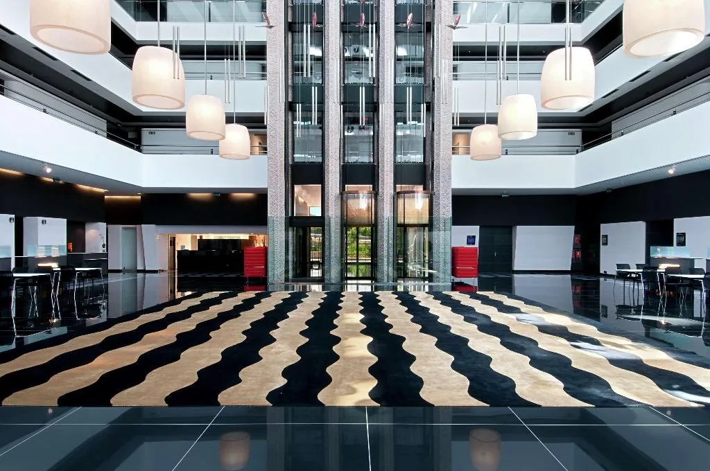 Lobby, Hilton Madrid Airport, Madrid