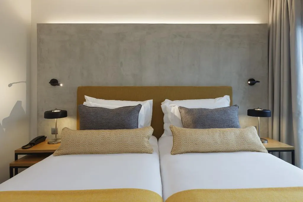 TWIN SUPERIOR RIVER VIEW Room, Neya Porto Hotel, Porto