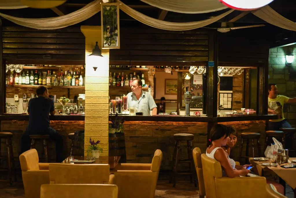 Bar, Ipsos Di Mare Hotel, Corfu