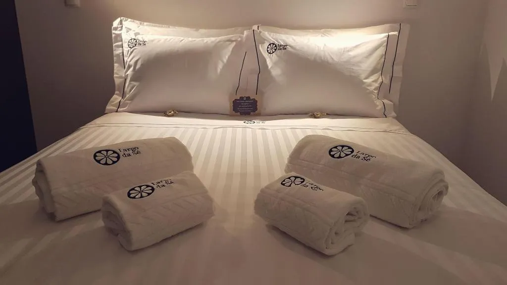 Room, Largo da Sé, Lisbon